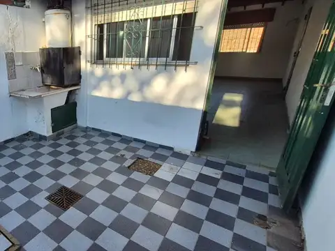 Depto Tipo Casa en Venta de 3 ambientes