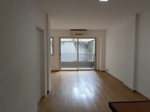 1 ½ ambiente, contra frente, balcon, apto profesional.
