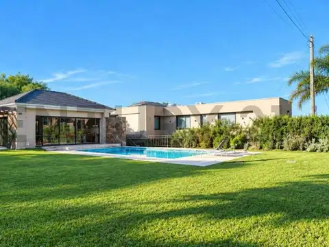 Century 21 López vende casa en Barrio Privado Dalvian, Mendoza