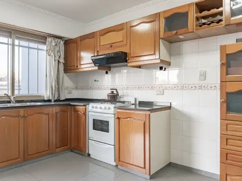 Casa 4 ambientes con 3 baños