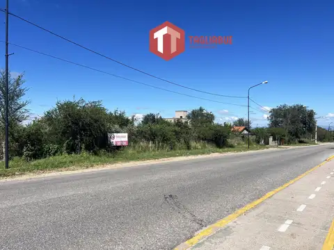 TERRENO CON GRAN POTENCIAL COMERCIAL Y URBANISTICO