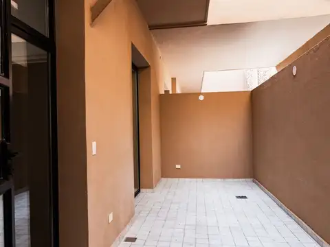 Depto Tipo Casa en Venta al Sureste