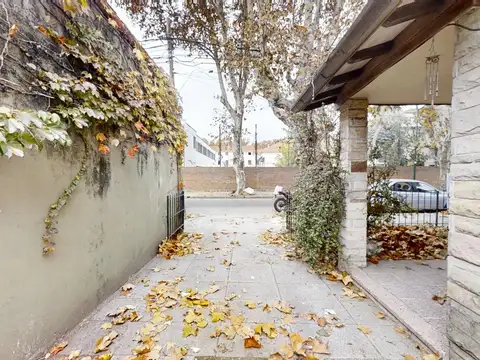 Casa en Venta en Martínez, USD 260.000