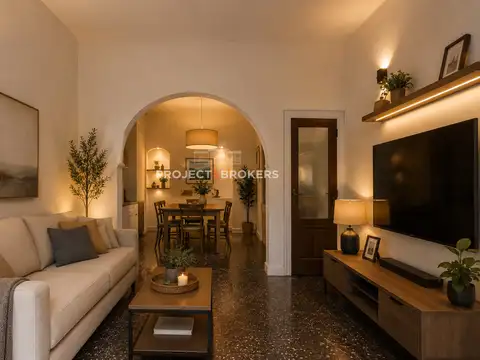 Casa en Venta con 2 cocheras