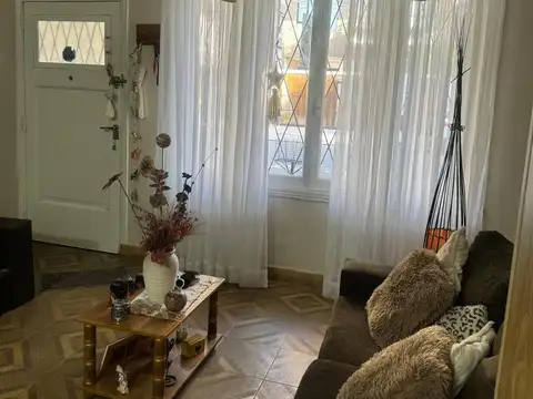 Depto Tipo Casa en Venta de 4 ambientes
