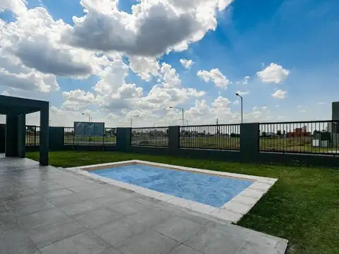 CASA 2 HABITACIONES Y PISCINA | FUNES NORTE