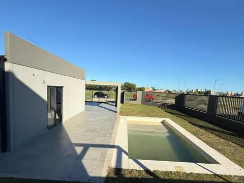 Casa en Venta con 1 cochera