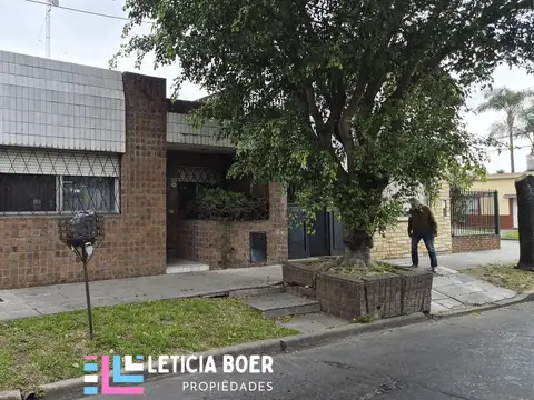 Casa con patio en Chilavert
