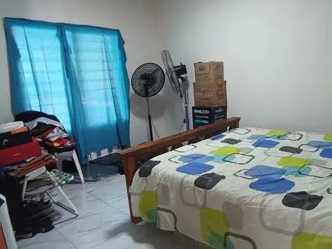 Casa en Sauce Viejo con patio y quincho con asador