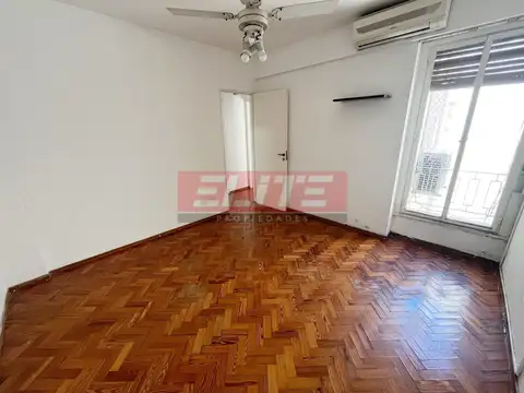 Depto 2 ambientes con cocina separada a metros Av. Cabildo