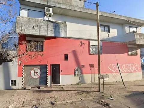 OFICINA EN PRIMER PISO EN VENTA