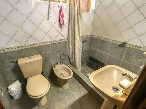 Depto Tipo Casa 2 ambientes con 1 baño
