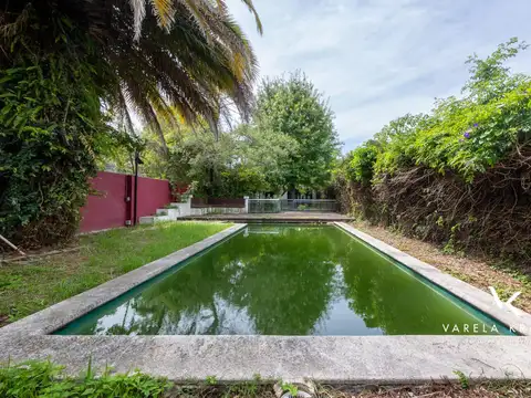 Casa 6 ambientes con 5 baños