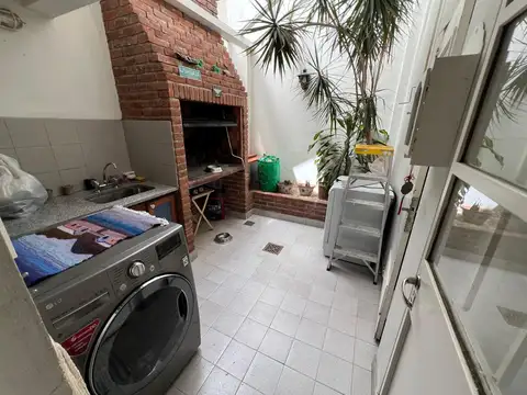 Depto Tipo Casa en Alquiler con 2 cocheras