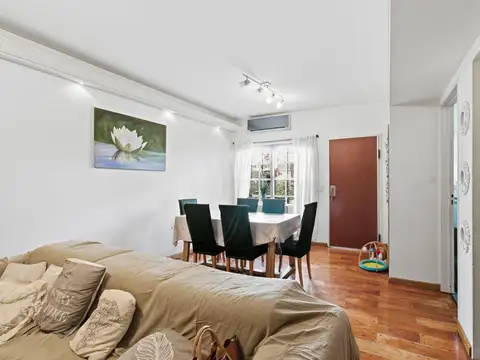 Depto Tipo Casa en Alquiler en Barrio San Pedro, USD 1.950