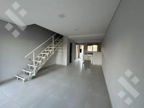 Depto Tipo Casa en Venta en Plottier, USD 110.000