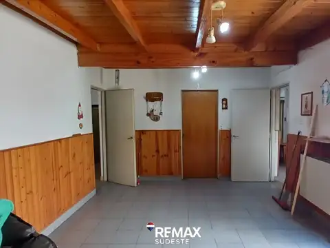 Casa 3 ambientes con 1 baño
