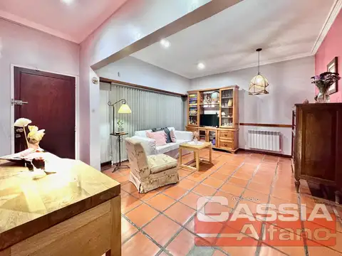 Casa 4 ambientes con 1 baño