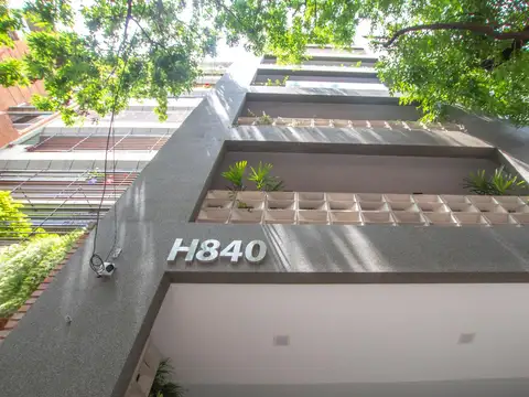 VENTA SEMI PISO- CUATRO AMBIENTES CON DEPENDENCIA- PISO 3