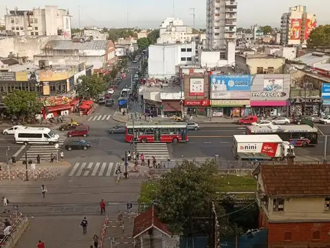 VENTA DEPTO 2 AMB LINIERS TODO REFACCIONADO LUMINOSO