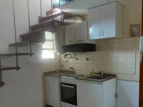 Depto Tipo Casa 2 ambientes con 1 baño