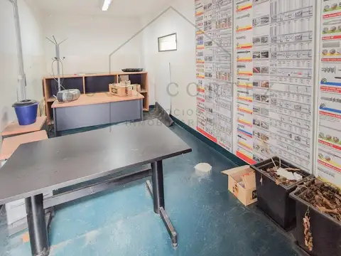 Oficina en Venta con 10 cocheras