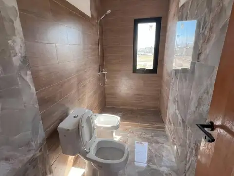 CASA EN CUESTAS DE MANANTIALES 4 DORMITORIOS