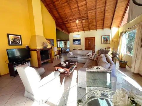 Casa en Venta en Sierra De Los Padres, USD 278.000