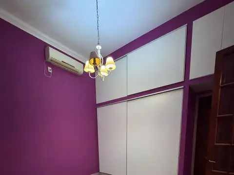 IMPORTANTE CASA EN VENTA - AV. MORENO (S) AL 700