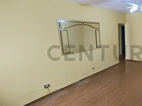 Avenida Rivadavia 100, Piso G