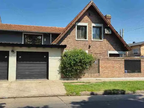 VENTA CASA 5 AMB COCHERA HURLINGHAM PERMUTA