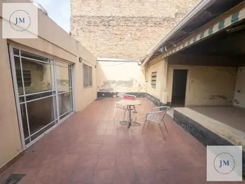 Casa c/Cochera Patio Quincho Parrilla