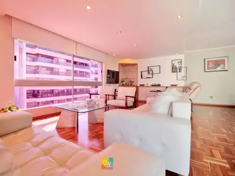 Departamento en Venta con 2 cocheras