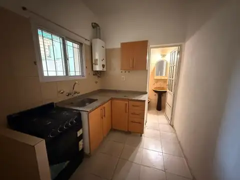 Depto Tipo Casa 2 ambientes con 1 baño