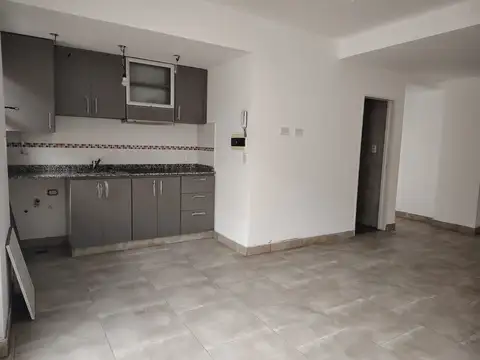 Depto Tipo Casa en Venta en Moron, USD 42.900