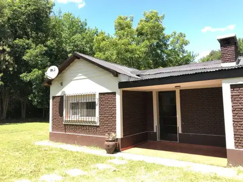 Casa 4 ambientes con 1 baño
