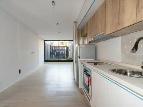 MONOAMBIENTE EN VENTA CON COCHERA EN ALBERDI