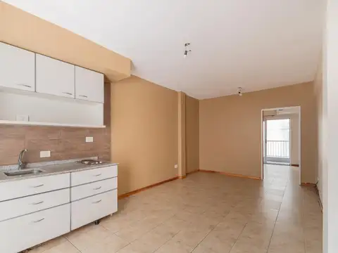 VENTA CÓMODO DEPARTAMENTO MONOAMBIENTE DIVIDIDO, 2 AMBIENTES CON BALCÓN. VILLA DEVOTO.