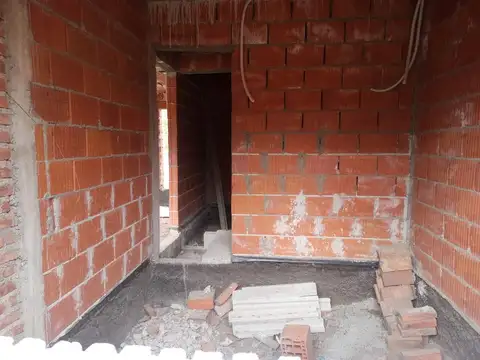 "vendo Casa a terminar en Santa María  de Punilla- Caeiro"