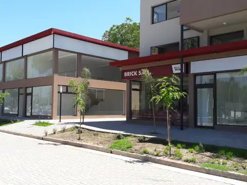 Local Comercial Solares de Santa María 3