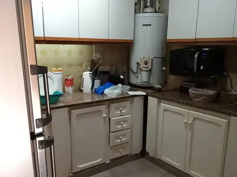 Casa en venta - 4 Dormitorios 2 Baños - La Plata