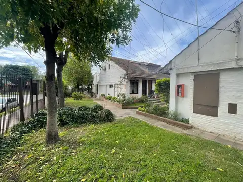 VENTA PH 2 AMBIENTES CASTELAR CON GUARDACOCHE