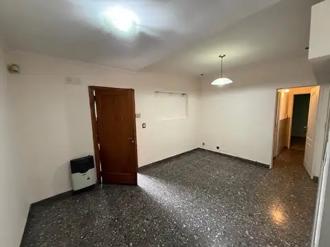 Depto Tipo Casa en Alquiler de Monoambiente