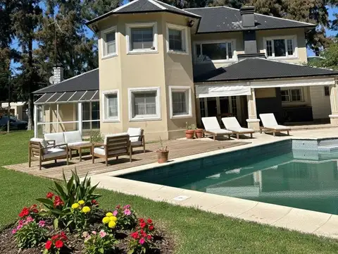 Casa en Venta de 7 dormitorios