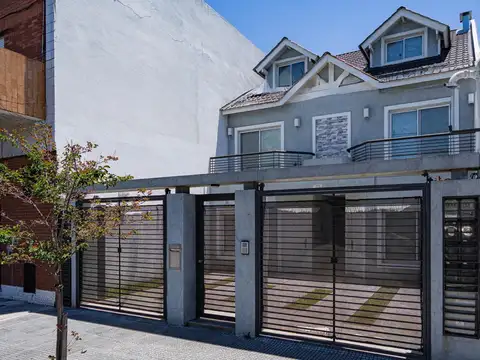 Depto Tipo Casa en Venta de 4 ambientes