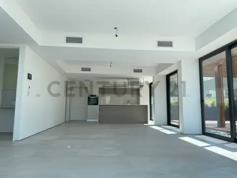 Departamento en Venta de 4 dormitorios