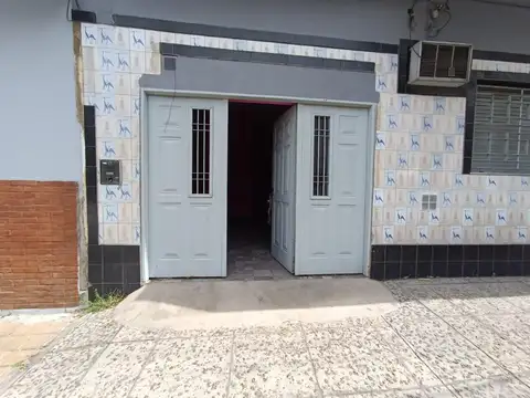 Local - Espacio comercial  en Tapiales