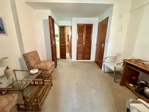 EXCELENTE MONOAMBIENTE AMOBLADO 