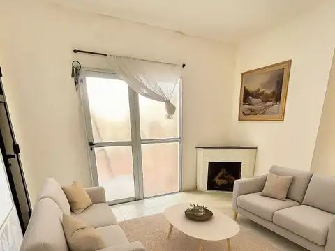 CASA CON 3 DEPARTAMENTOS FLORENCIO VARELA CENTRO