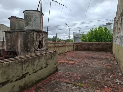 VENTA PH TIPO CASA A REFACCIONAR R. DE ESCALADA